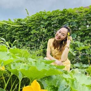 Meet your Posher, Claire